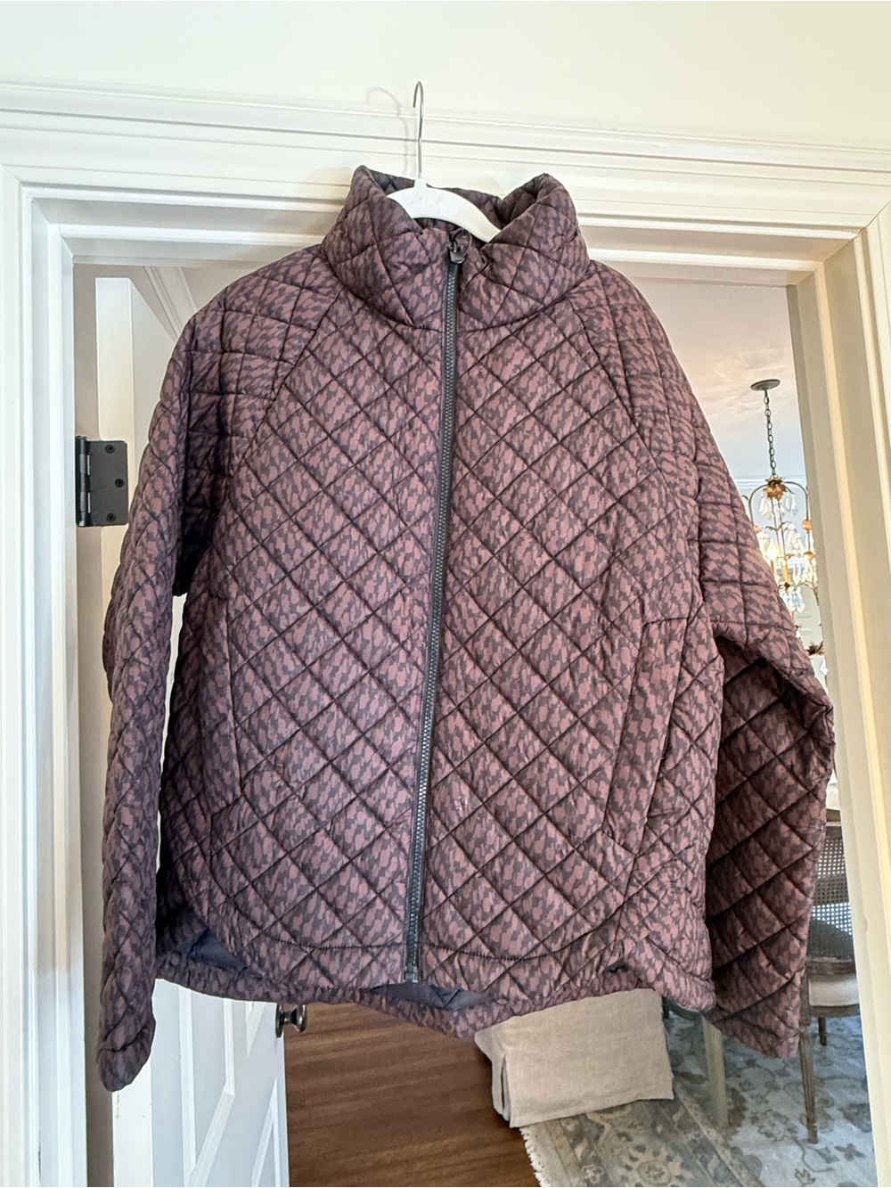 Athleta Women’s whisper featherless jacket